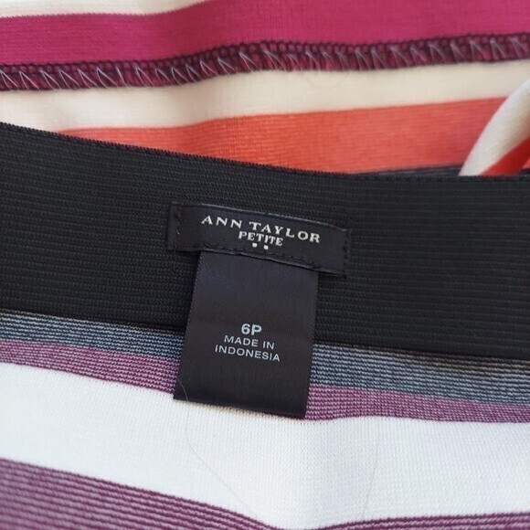 Ann Taylor Factory Stripes Pencil Skirt Stretch Pink Size 6 Petite - Picture 3 of 6